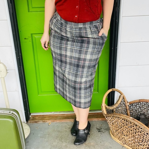 Vintage Pendleton wool plaid skirt gray plaid size large - Picture 4 of 8